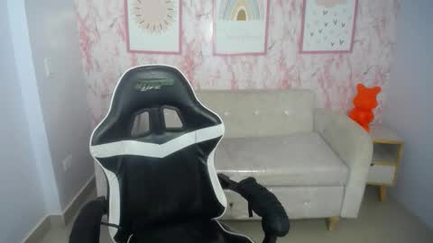 Channel Garcia online show from 11/18/25, 09:52