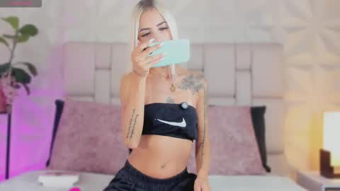 Snapshot of channelcrawford chatting on 02/06/26, 08:45 ChannelCrawford online show from 02/06/26, 08:45