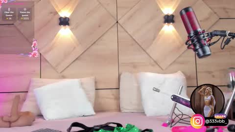 Snapshot of channelcrawford chatting on 03/06/26, 03:47 ChannelCrawford online show from 03/06/26, 03:47