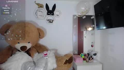 Snapshot of channelrose_1 chatting on 03/24/26, 10:31 Isabella online show from 03/24/26, 10:31