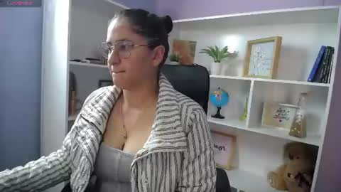 Snapshot of chantal_adams0 chatting on 06/30/26, 04:08 chantal online show from 06/30/26, 04:08