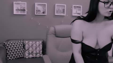 The Queen online show from 12/08/24, 11:08