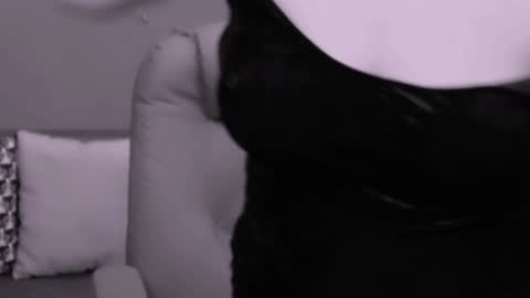 The Queen online show from 01/26/25, 07:09