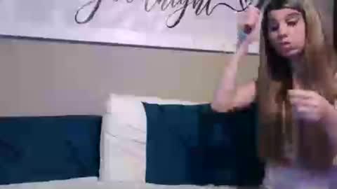 ChLoE online show from 07/23/26, 12:02