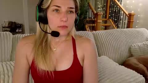 Snapshot of charbearxoxo chatting on 03/11/26, 12:27 char online show from 03/11/26, 12:27