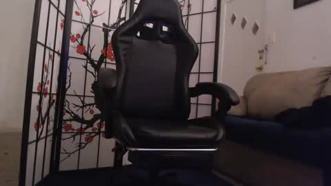 Chariot May online show from 12/20/25, 03:46