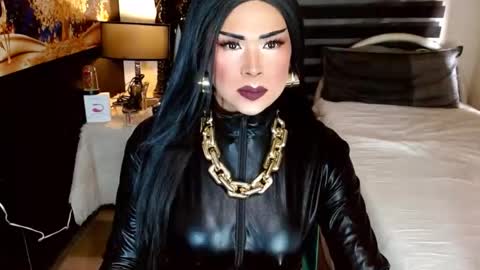 Snapshot of charismatic_apple chatting on 02/23/26, 06:33 charismatic_apple online show from 02/23/26, 06:33