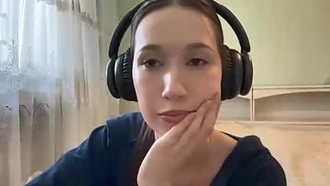 Scarlett online show from 03/09/26, 12:20