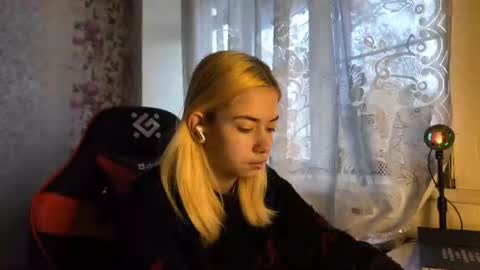 Nancy online show from 11/10/25, 07:40