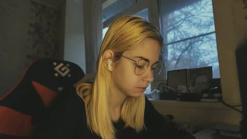 Nancy online show from 11/22/25, 08:13