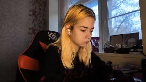 Nancy online show from 11/24/25, 07:30