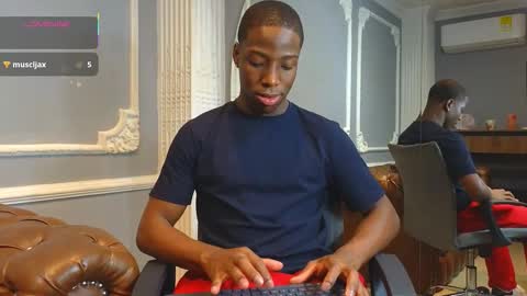 Snapshot of charlesbrown_ chatting on 01/07/26, 12:07 charlesbrown_ online show from 01/07/26, 12:07