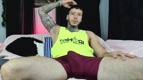 Snapshot of charless_dickenss chatting on 01/25/25, 04:23 charless_dickenss online show from 01/25/25, 04:23