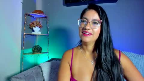 charlhot_ online show from 10/30/25, 12:39