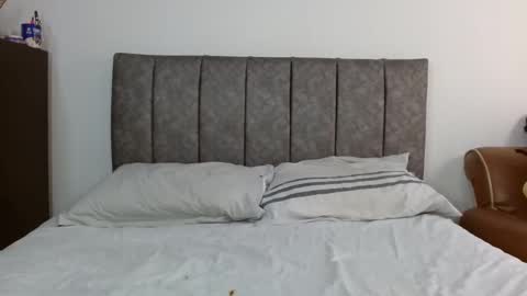 charli 4 online show from 03/08/26, 04:22