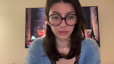 Snapshot of charlieangella chatting on 02/13/25, 07:42 Charlie online show from 02/13/25, 07:42