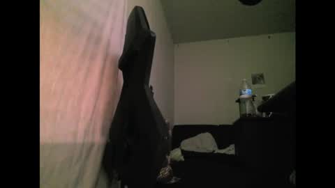 Snapshot of charlied09302 chatting on 07/07/26, 03:27 char sexiness online show from 07/07/26, 03:27