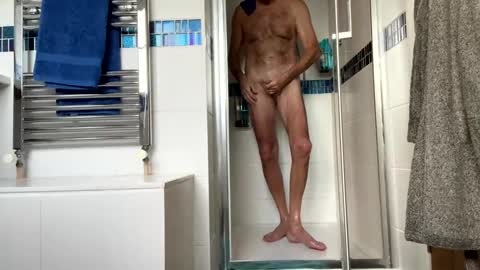 Snapshot of charlieg123 chatting on 12/06/24, 08:26 Gary online show from 12/06/24, 08:26