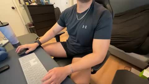 Snapshot of charliekkw chatting on 02/06/26, 07:39 charliekkw online show from 02/06/26, 07:39