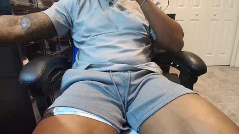 Snapshot of charliesierra310 chatting on 02/08/26, 04:10 CharlieSierra96 online show from 02/08/26, 04:10