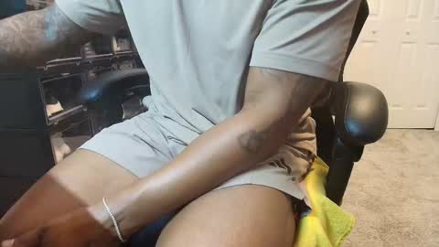 Snapshot of charliesierra310 chatting on 03/09/26, 07:29 CharlieSierra96 online show from 03/09/26, 07:29