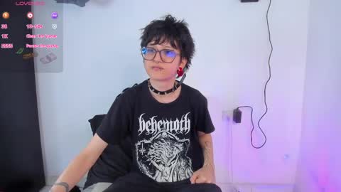 Snapshot of charlietaylorr__ chatting on 04/07/26, 07:14 Charlie online show from 04/07/26, 07:14