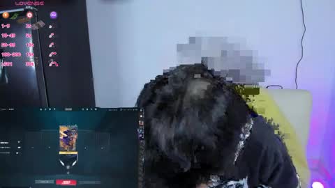 Snapshot of charlietaylorr__ chatting on 04/09/26, 11:32 Charlie online show from 04/09/26, 11:32