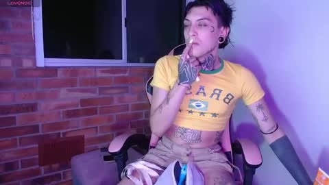 Ale punky online show from 11/12/25, 09:21