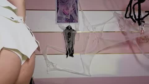 You honey online show from 10/30/25, 11:44