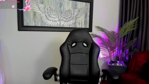 Charlote online show from 02/12/25, 02:43