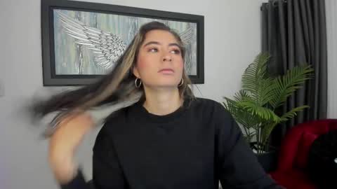 Charlote online show from 02/27/25, 11:41