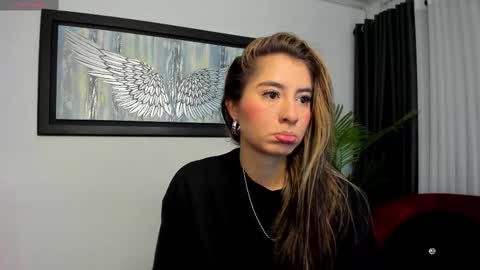 Charlote online show from 10/08/25, 11:41