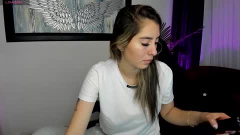 Charlote online show from 11/01/25, 11:56