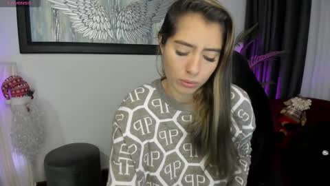 Charlote online show from 12/03/25, 11:41