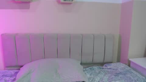Snapshot of charlothe_dumont chatting on 06/19/26, 04:55 charlothe_dumont online show from 06/19/26, 04:55