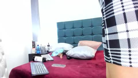 Charlott online show from 11/28/25, 05:59