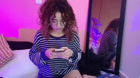 Char 3 online show from 03/07/25, 02:23