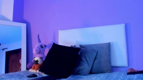 Char 3 online show from 10/20/25, 02:50