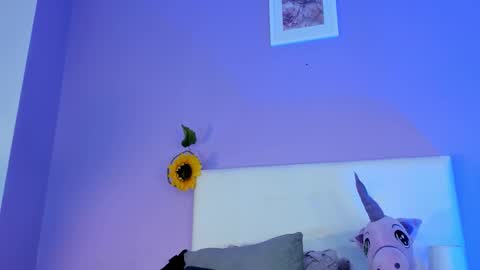 Char 3 online show from 11/08/25, 02:50