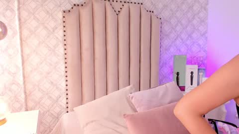   Charlotte  online show from 02/04/25, 07:44