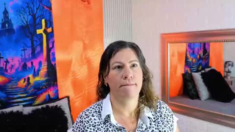 charlotte online show from 10/09/25, 11:41