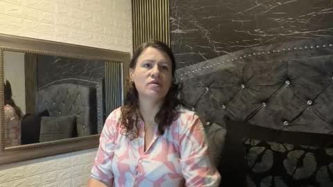Snapshot of charlotte__g chatting on 03/18/26, 10:07 charlotte online show from 03/18/26, 10:07