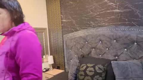 Snapshot of charlotte__g chatting on 03/25/26, 10:21 charlotte online show from 03/25/26, 10:21