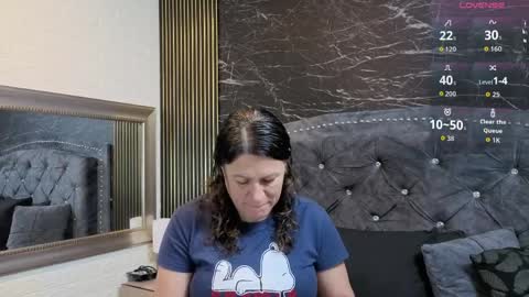 Snapshot of charlotte__g chatting on 03/31/26, 11:21 charlotte online show from 03/31/26, 11:21