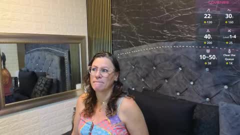 Snapshot of charlotte__g chatting on 04/14/26, 10:54 charlotte online show from 04/14/26, 10:54