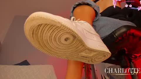 charlotte  grey online show from 05/08/26, 07:30