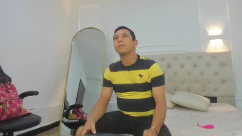 Snapshot of charlotte_dante212 chatting on 02/09/26, 03:32 charlottte y dante online show from 02/09/26, 03:32