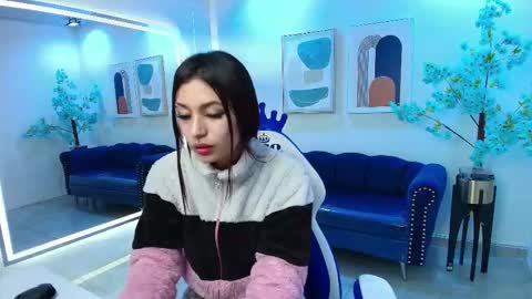 Snapshot of charlotte_etthan chatting on 09/28/25, 03:23 Charlotte online show from 09/28/25, 03:23