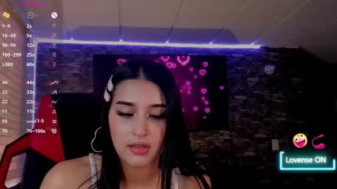 Snapshot of charlotte_greys chatting on 03/05/26, 09:11 Charlotte online show from 03/05/26, 09:11