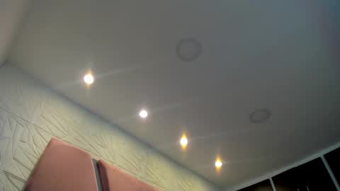 Snapshot of charlotte_icee chatting on 02/22/25, 07:14 Charlotte Icee online show from 02/22/25, 07:14